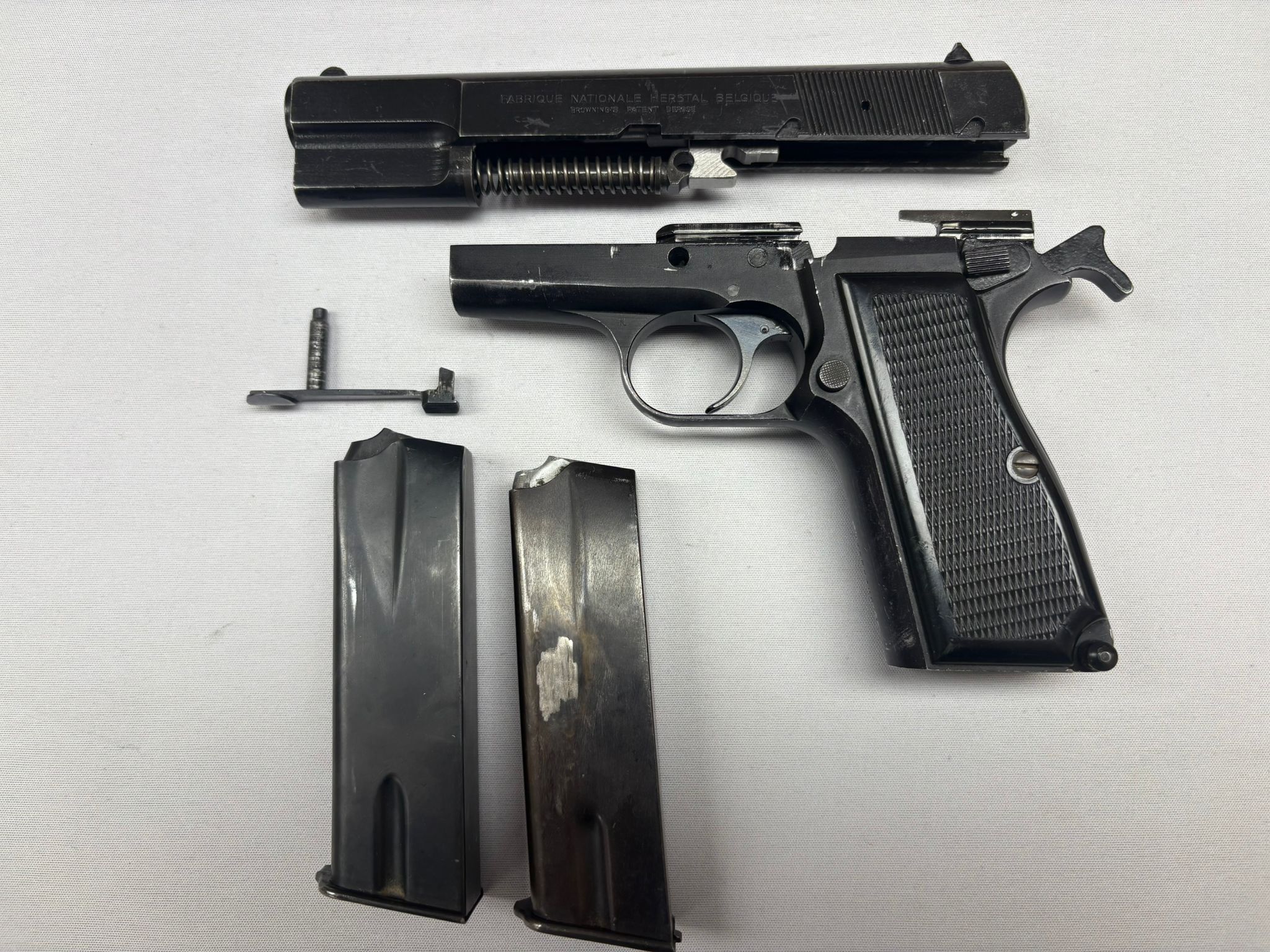 Pistole FN HP 35