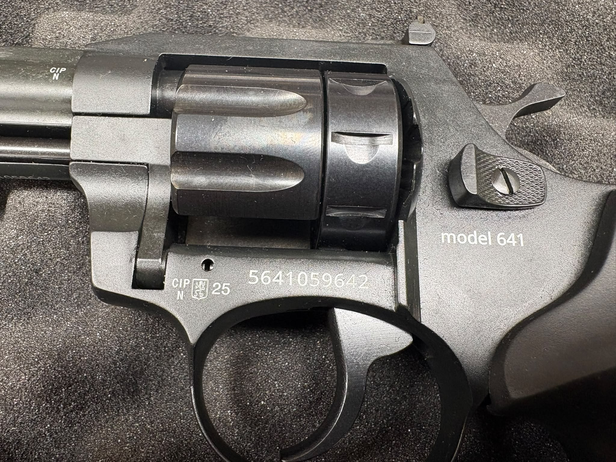 Revolver Alfa 641 Flobert r. 6 mm