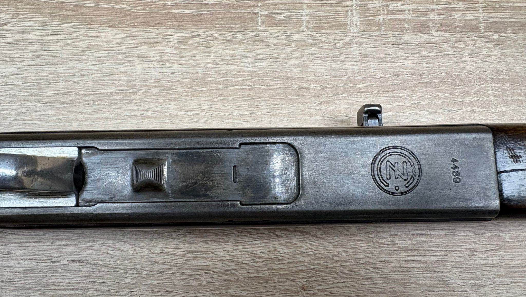 Samonabíjecí brokovnice CZ 816