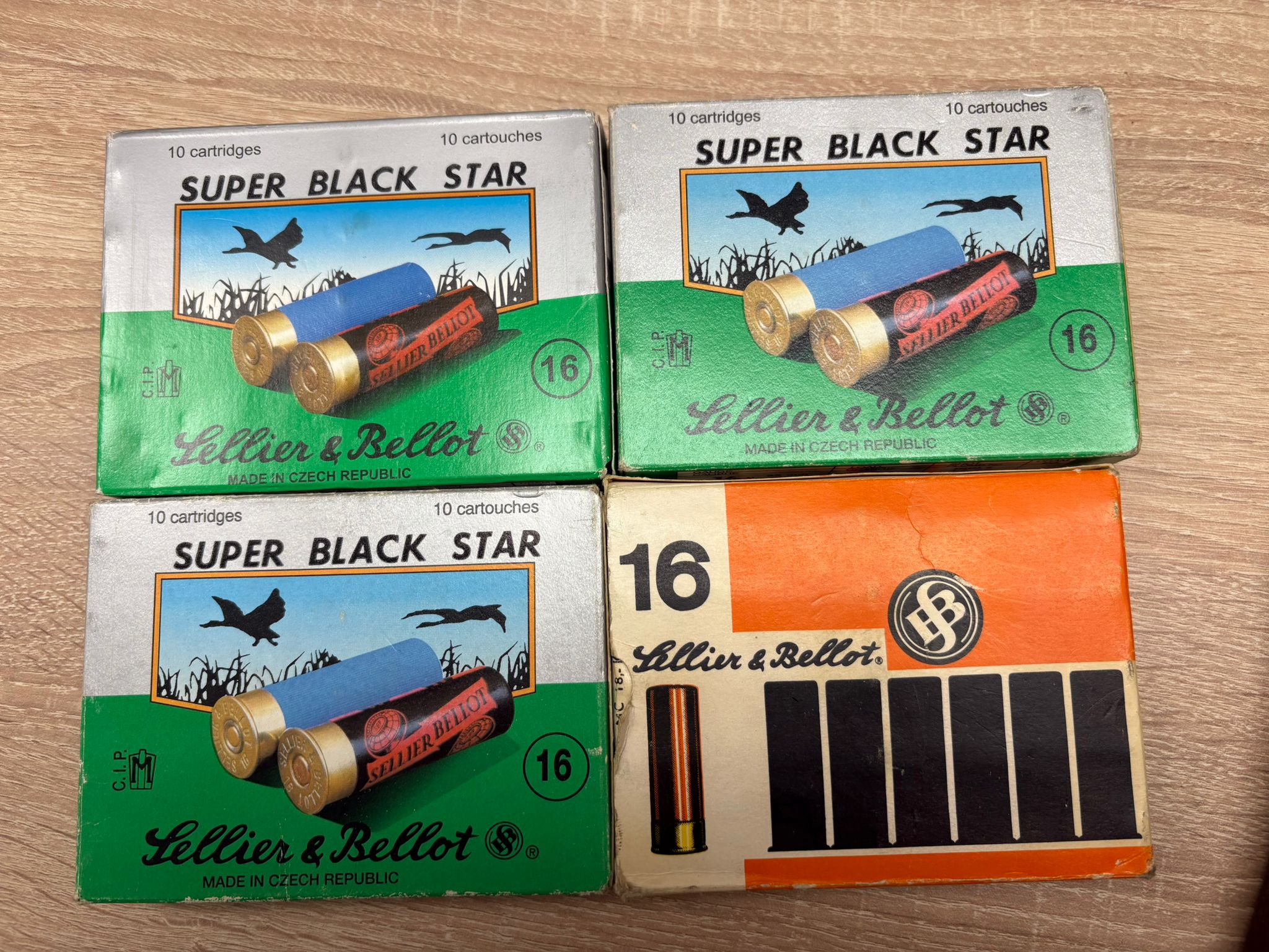 Samonabíjecí brokovnice CZ 816