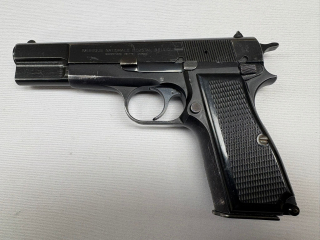 Pistole FN HP 35